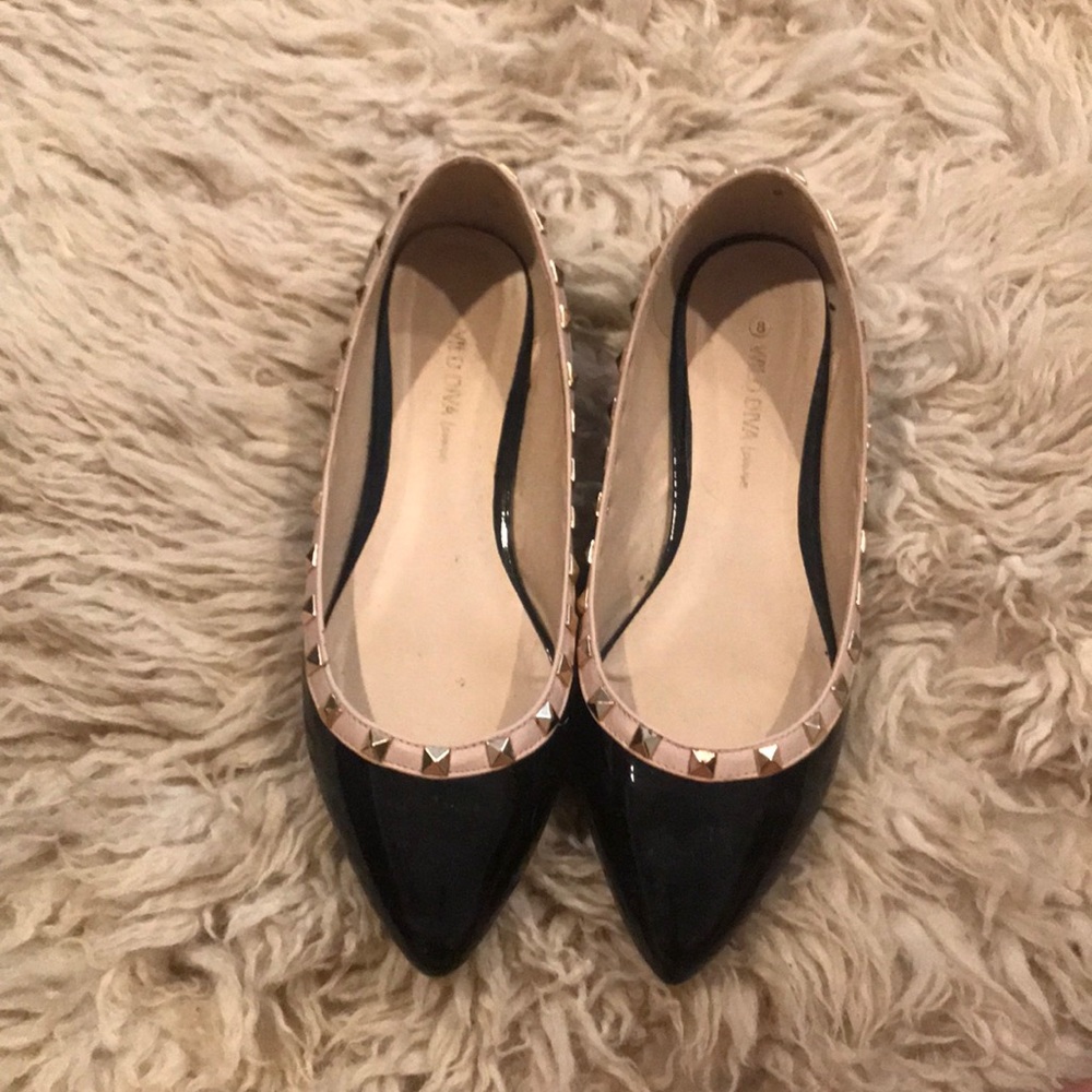 studded flats